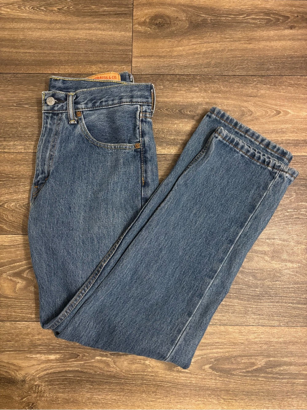 Levi's 505 Regular Fit Men's Straight Leg Jeans W31 L30 Medium Wash Indigo